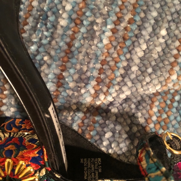 Steve madden low heel sandals - Picture 7 of 7